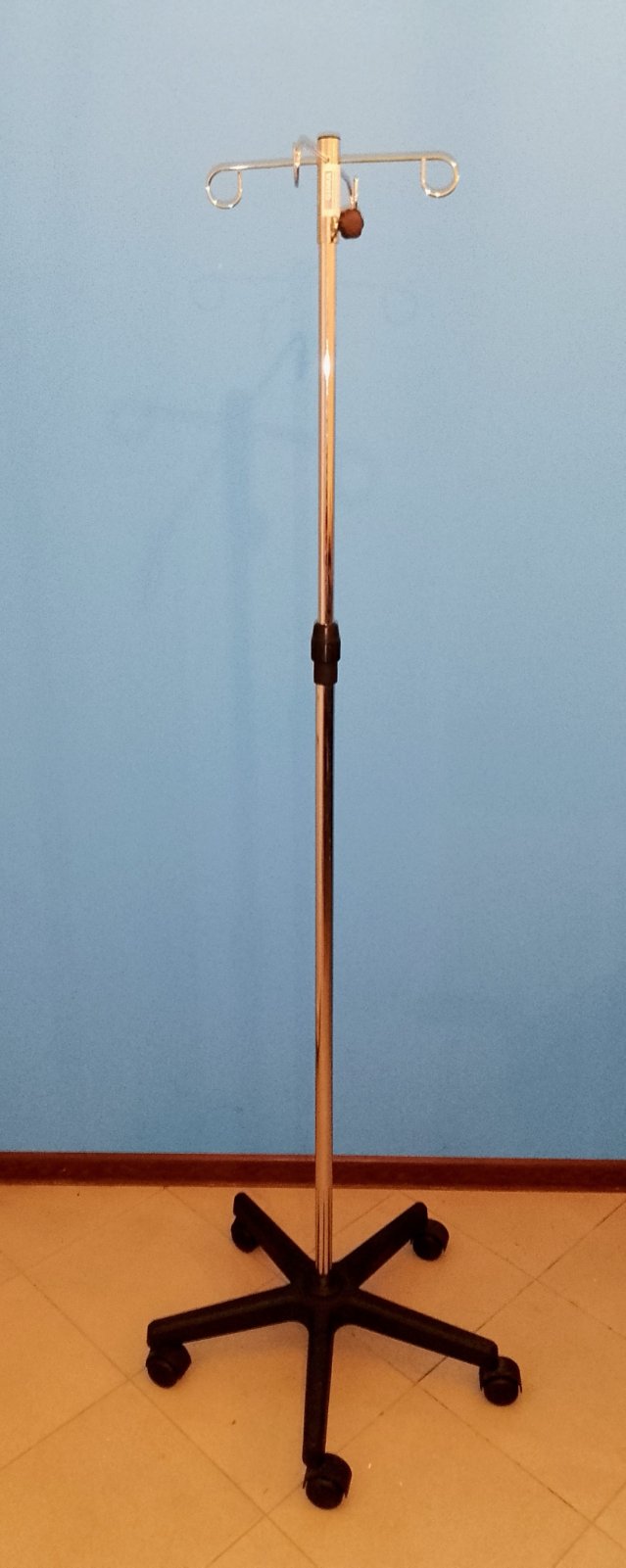 Стойка за системи